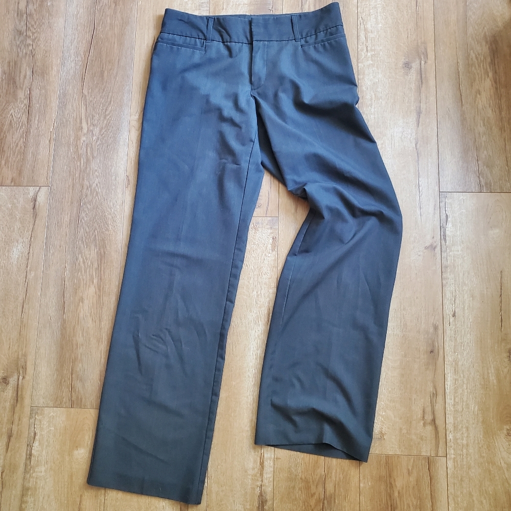Daisy Fuentes Size 6 Gray Straight Leg Dress Pants Stretch Flat front